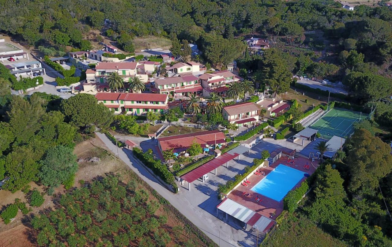 Residence La Valdana Capoliveri  Exterior foto