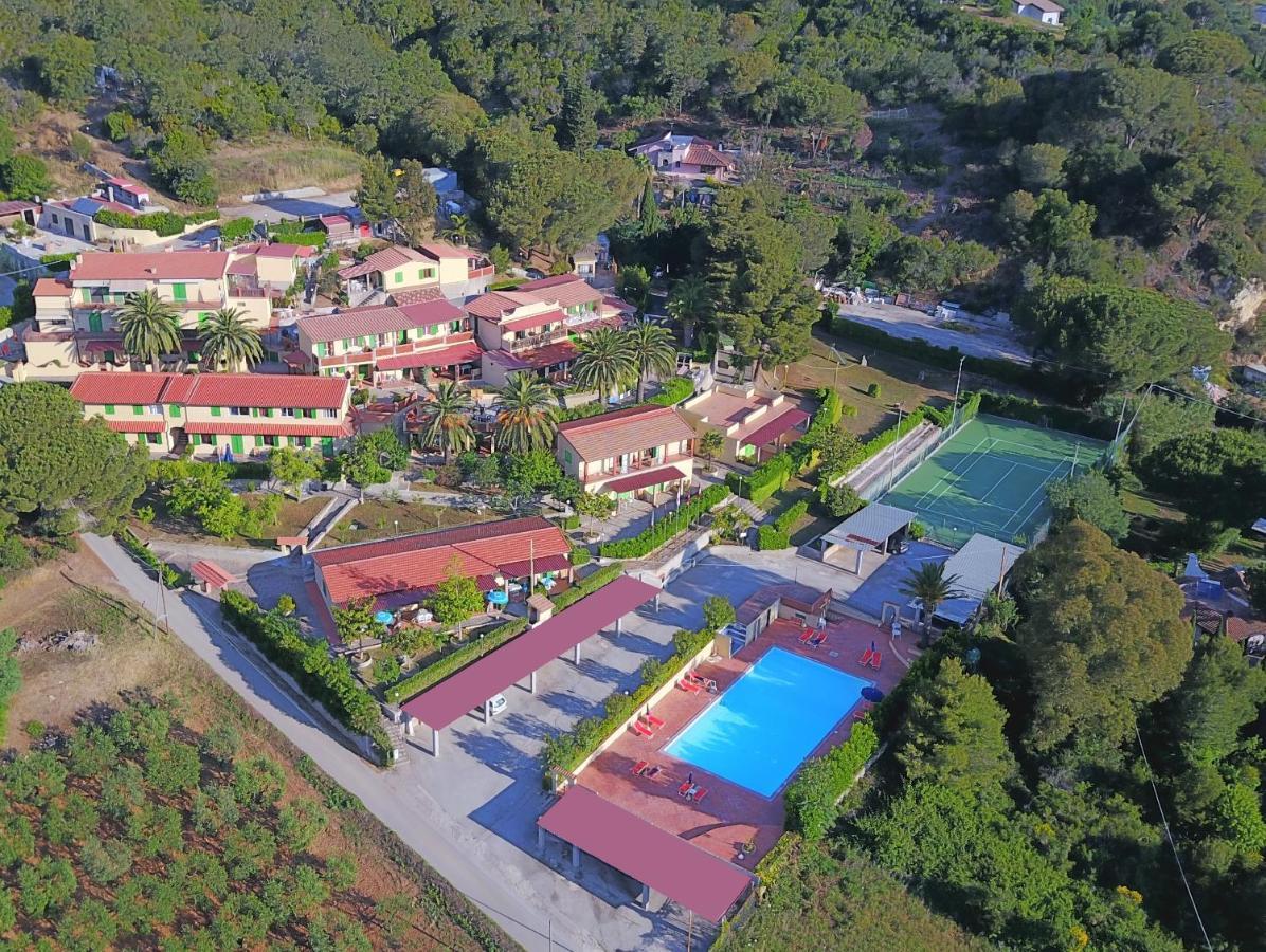 Residence La Valdana Capoliveri  Exterior foto